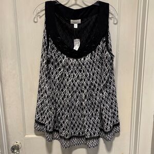 Dressbarn Black and White Geometric Sleeveless Tank Brand New